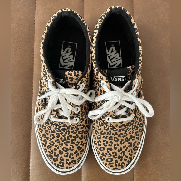 Vans Shoes - Vans Leopard Print Lace Up